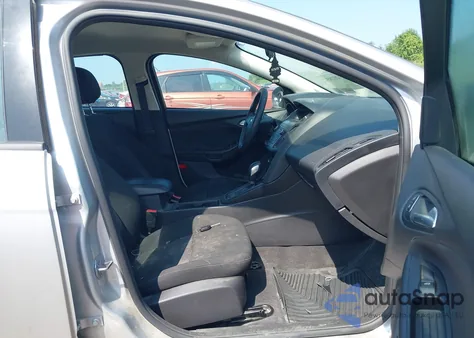 2018 Ford Focus Se from USA, damaged, VIN 1FADP3F27JL295160